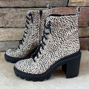 Gianni Bini sz 9 leather chunky lace up boots